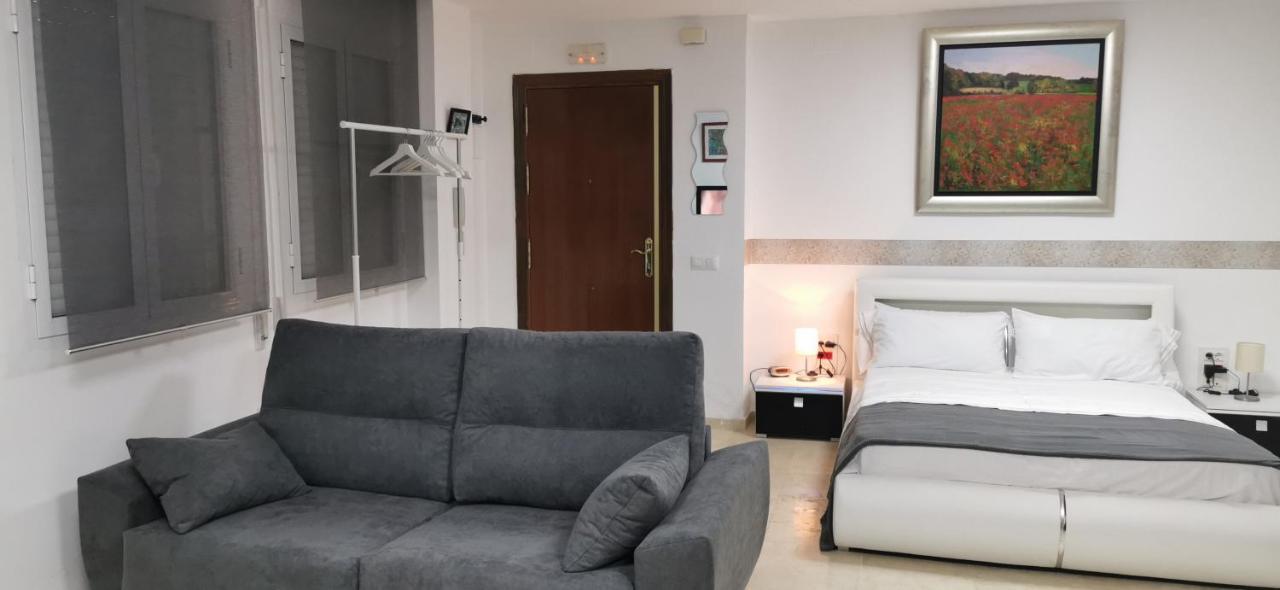 Apartamentos Porvera Jerez Centro Jerez de la Frontera Dış mekan fotoğraf